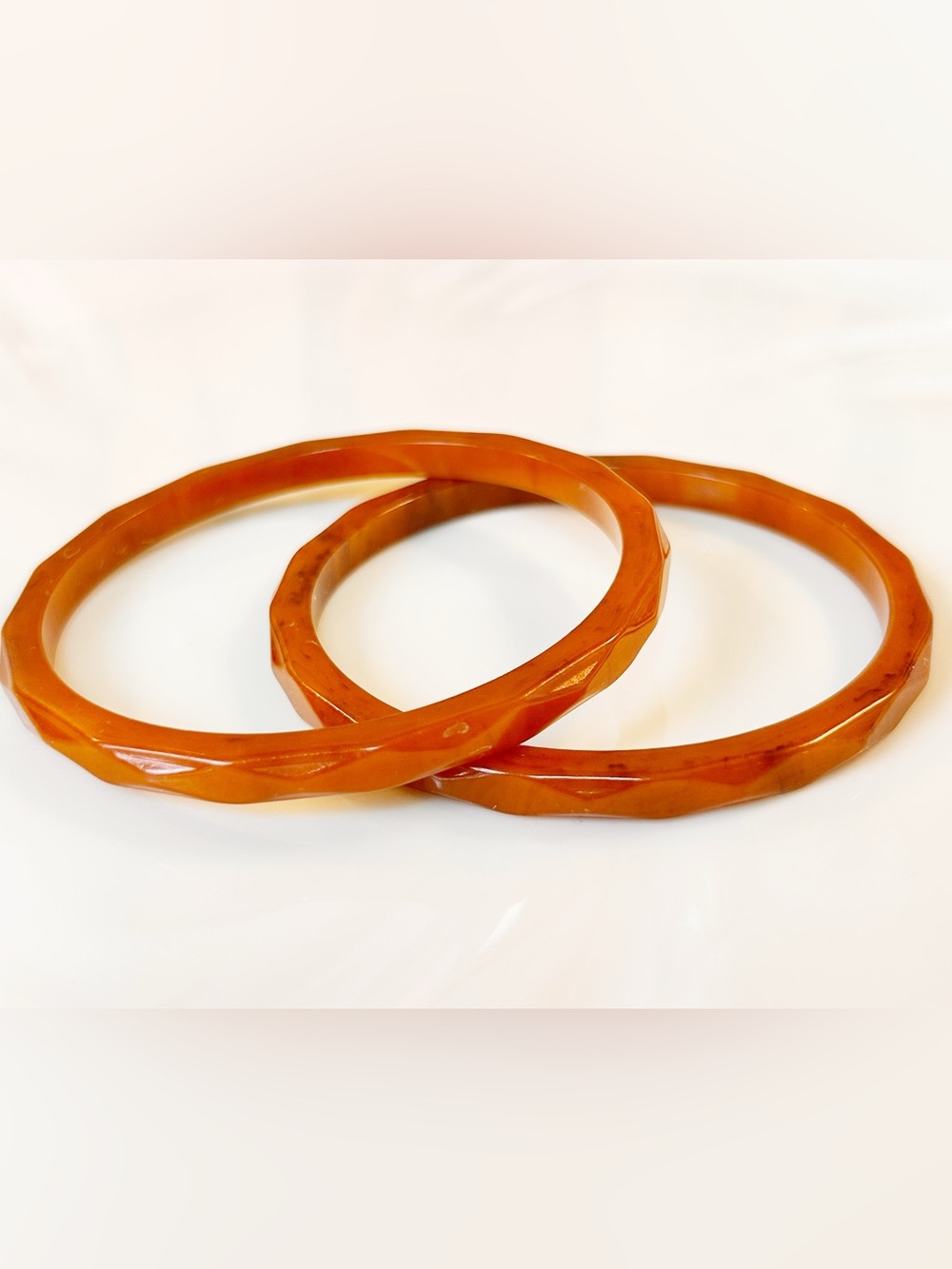 Vintage Art Deco Faceted Bakelite Bangles Set, Root Beer Cognac, Simichrome-test
